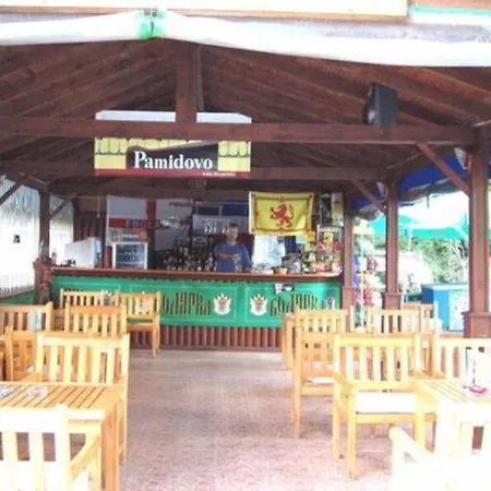 מלון Varshava 2*