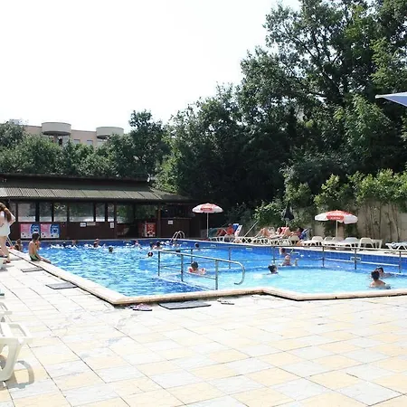 Varshava 2* גולדן סנדס