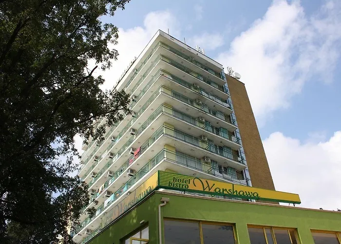 Varshava Otel