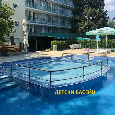 Varshava Хотел