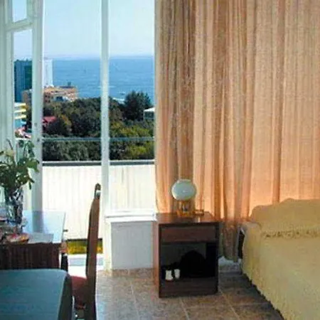 Varshava- Free Parking 5 Minutes Away With Shuttle 2*
