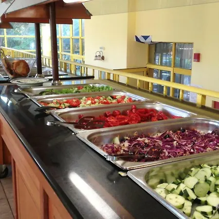 酒店 Varshava 金沙