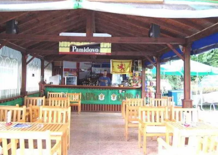 Szálloda Varshava 2*