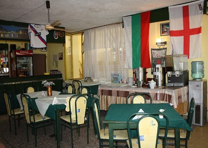 Szálloda Varshava 2*